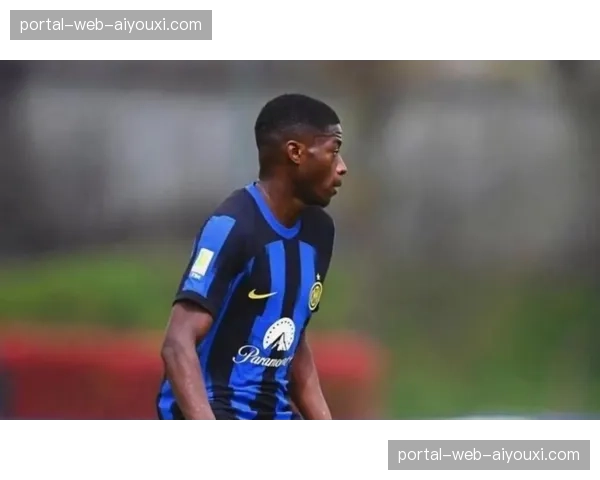 邓弗里斯伤愈参与国米合练 右翼卫预计二月底复出