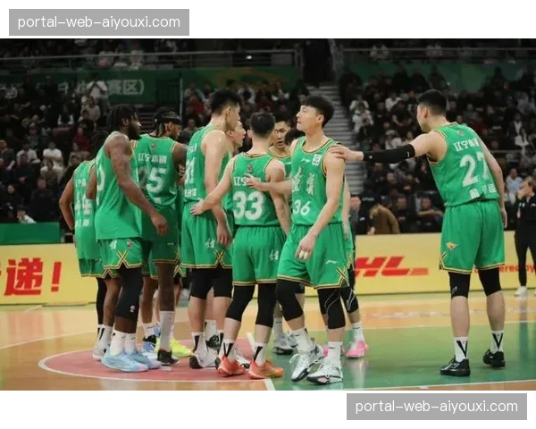 辽宁新疆本赛季前两次交手各取一胜 分差分别为7分和19分 辽宁新疆本赛季前两次交手各取一胜 分差分别为7分和19分